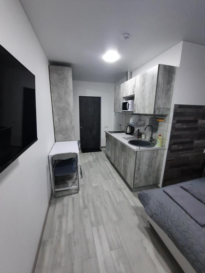 Посуточно Мини-Студия Метро Минская Киев Exterior foto